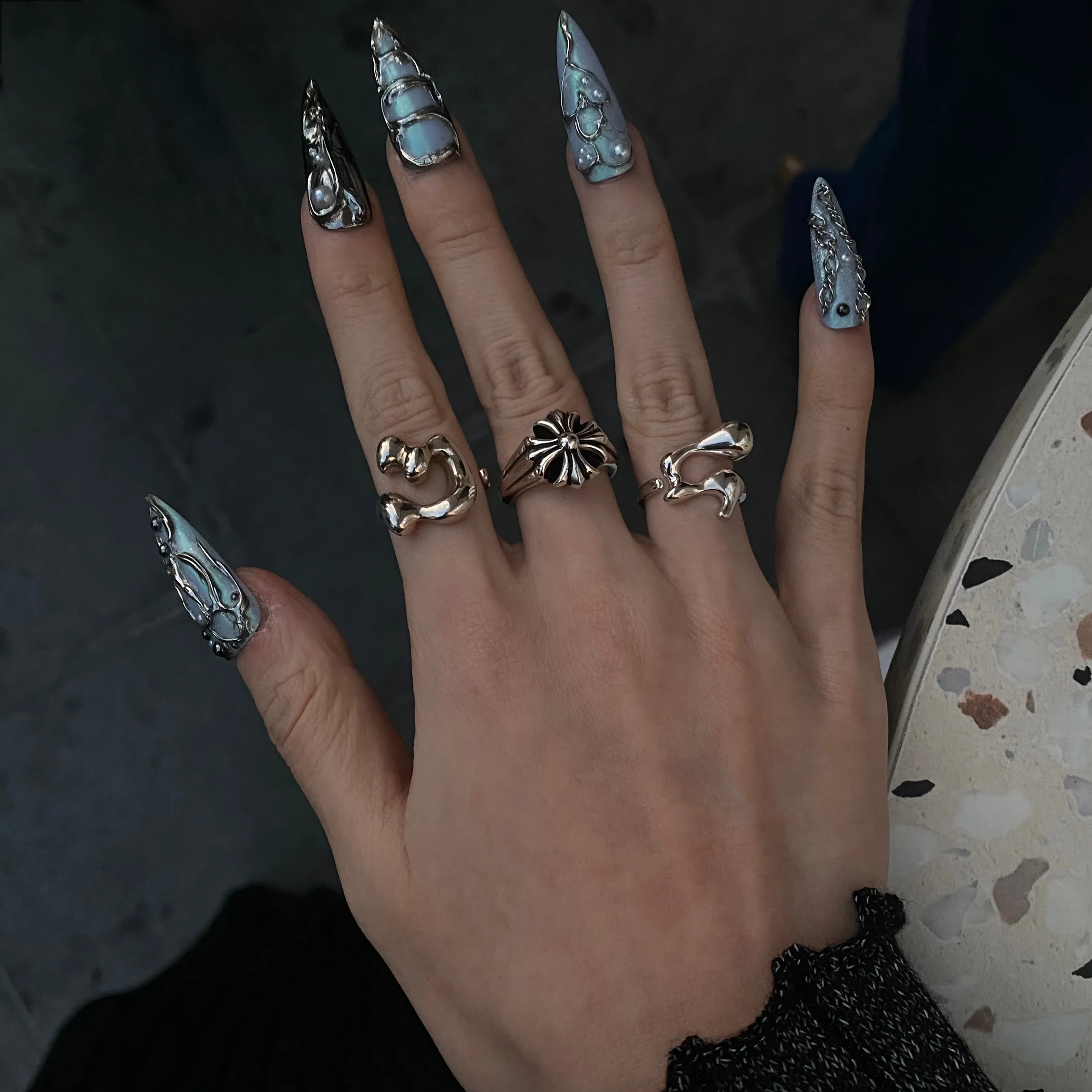 CYBER ALIEN - Image 4