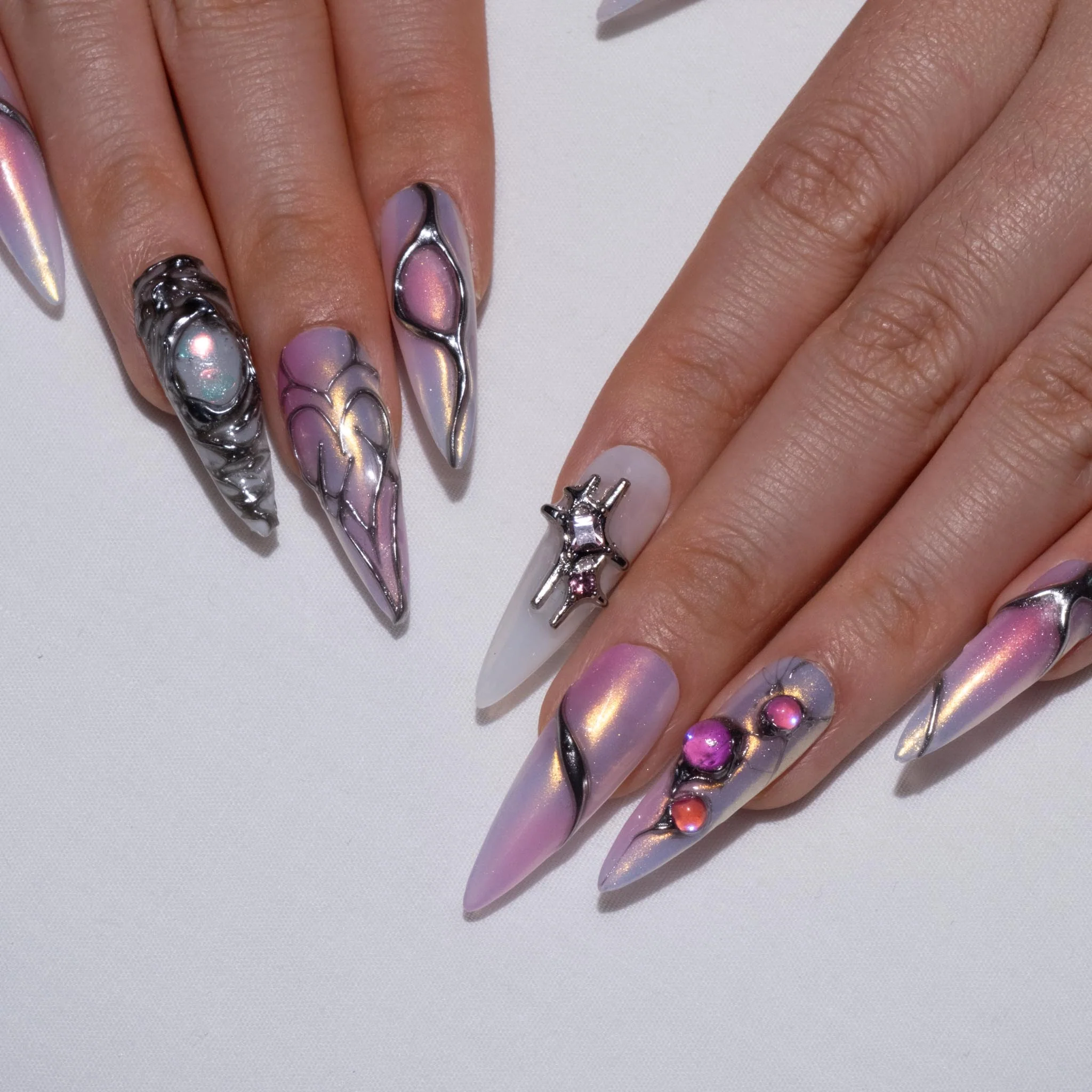 LOVE VIRUS - Image 4