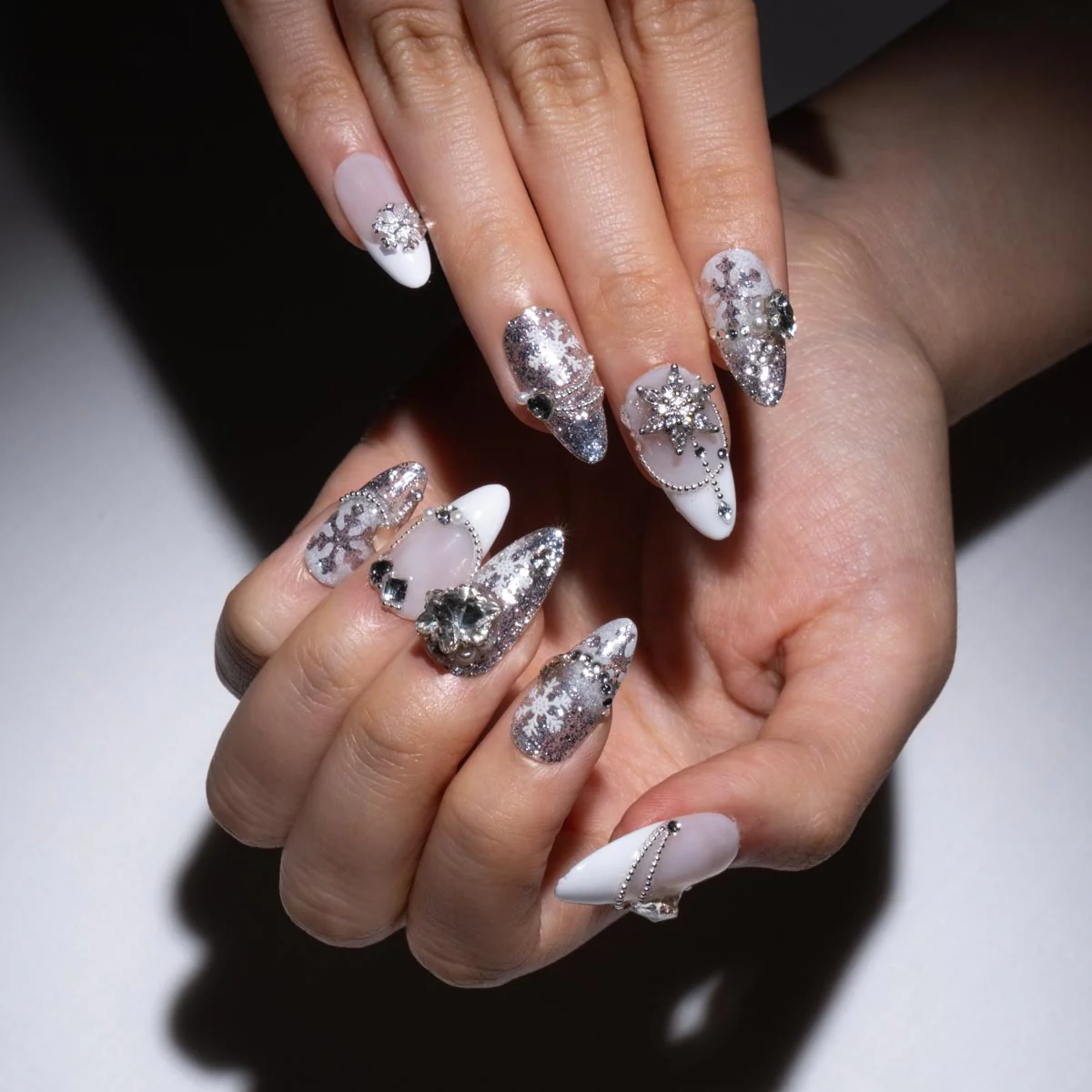 SNOW ANGEL - Image 4