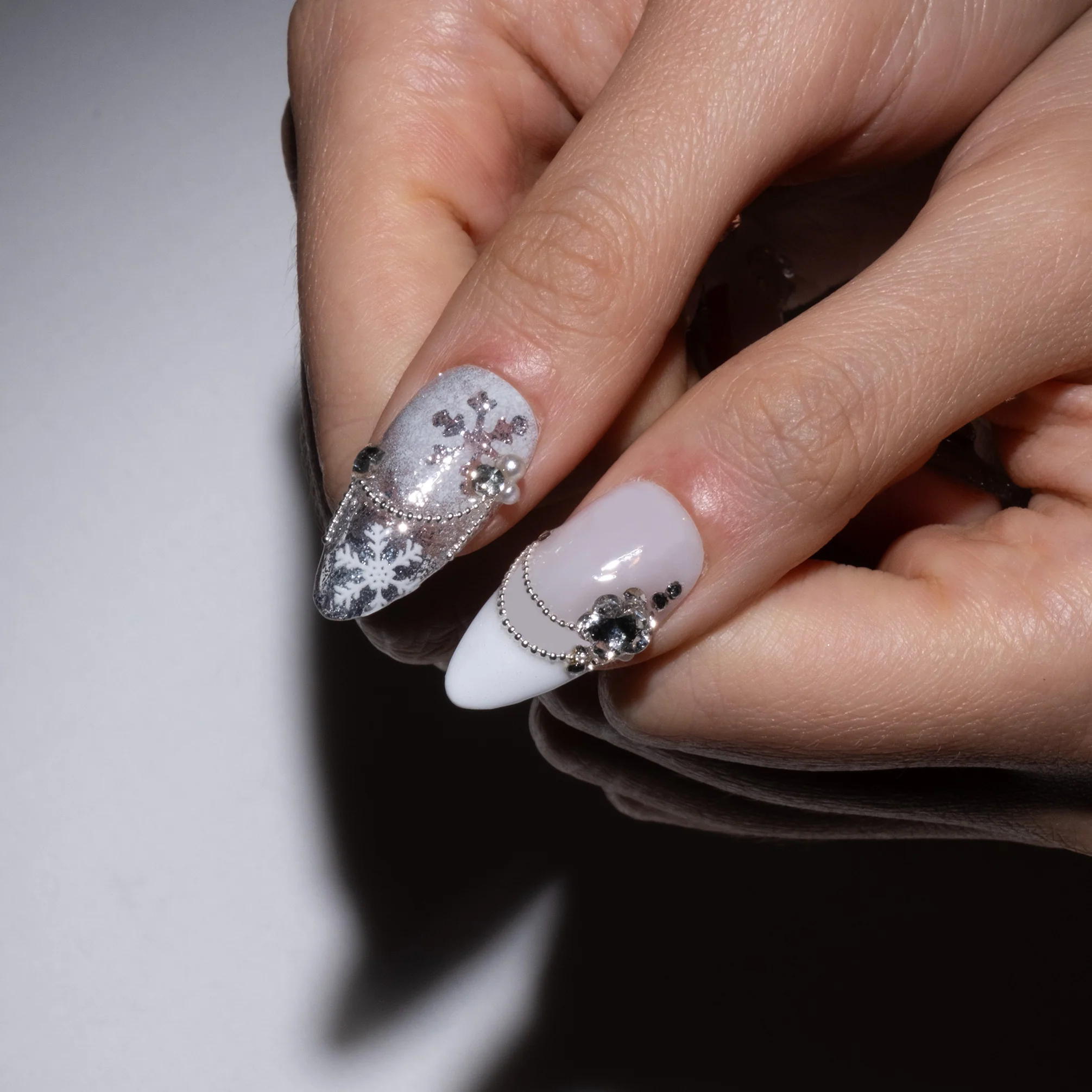 SNOW ANGEL - Image 5