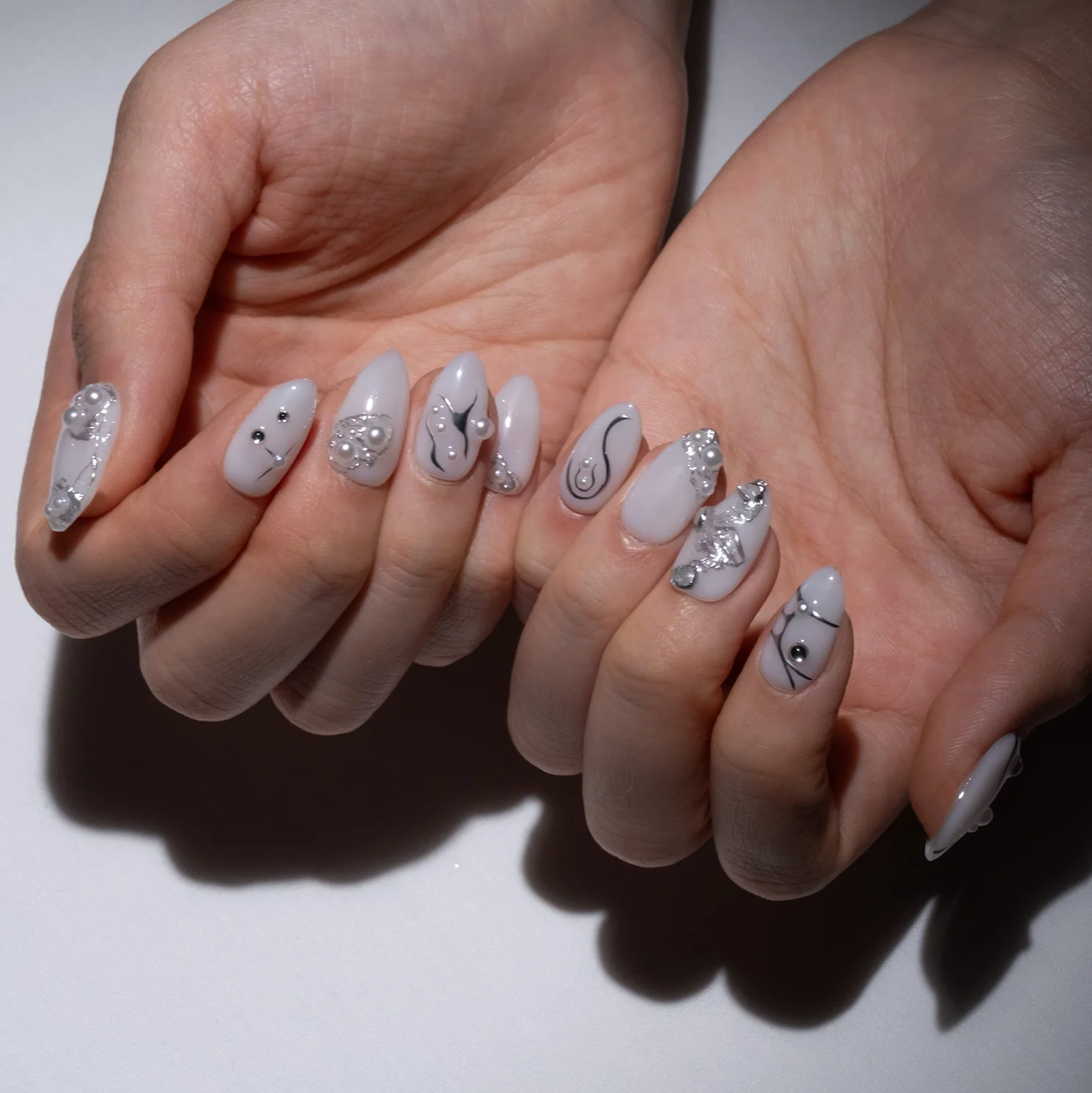 WHITE DWARF - Image 3